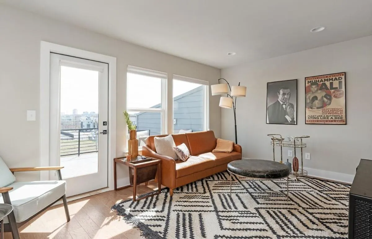 Ultimate Downtown Charlotte Oasis, 10 Guests Villa